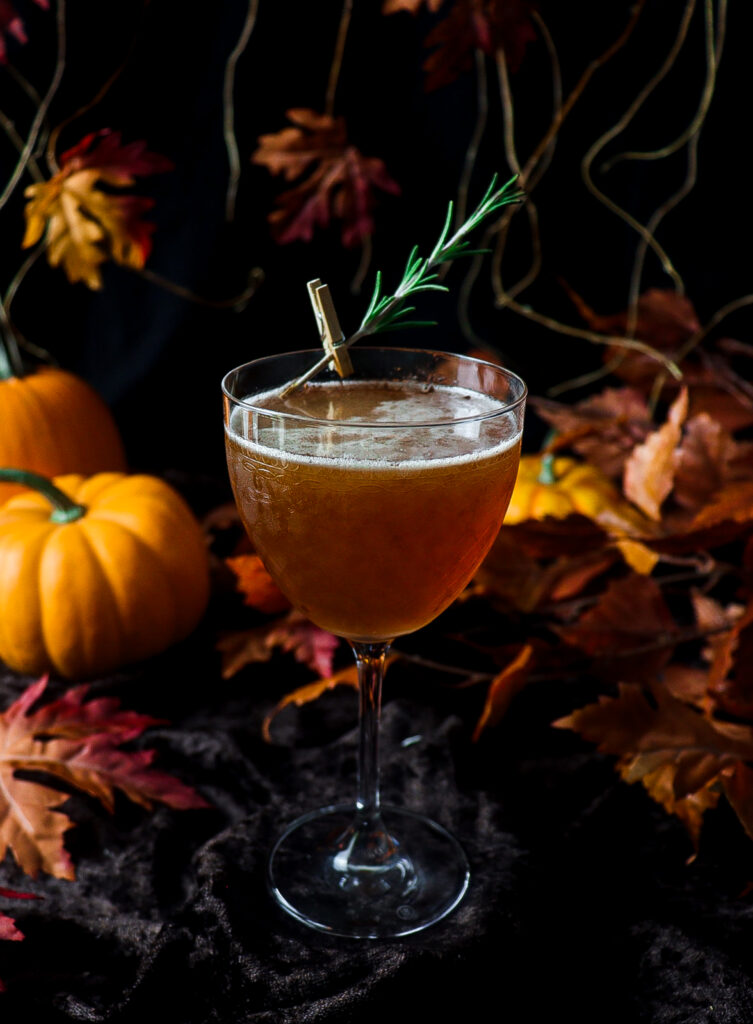 fig and rosemary
gunpowder gin cocktail