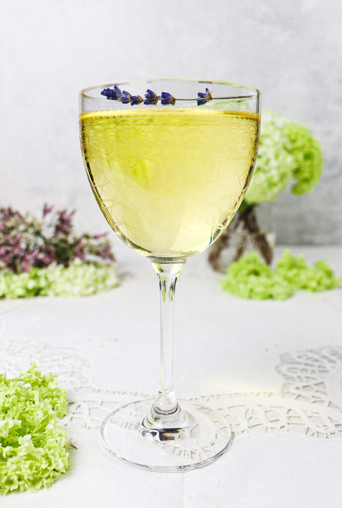 clarified cocktail
lavender earl grey