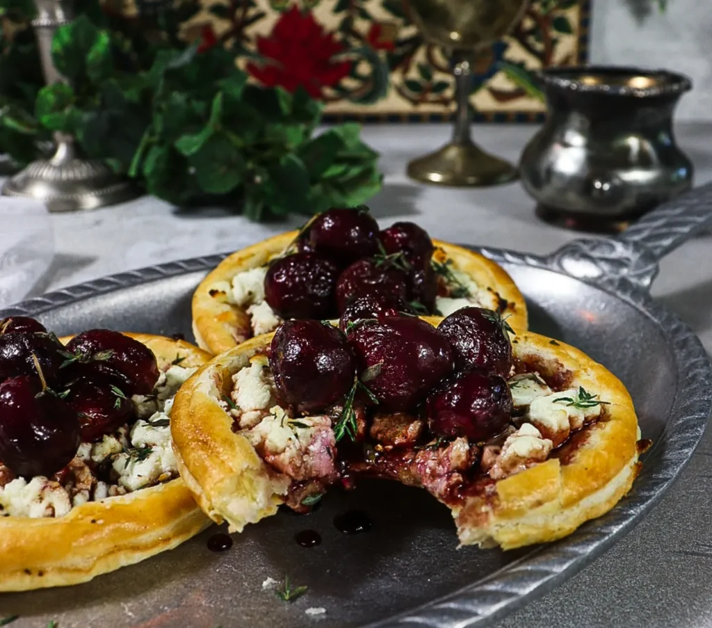 goat cheese tarts recipe, grape tart recipe, goat cheese tarts with roasted grapes, lord of the rings food recipes