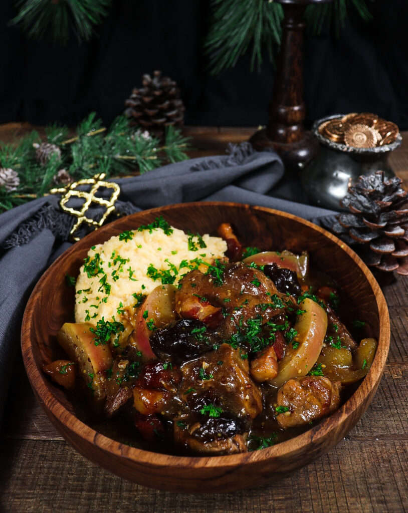 pork stew with bacon, pork with prunes, middle earth recipes