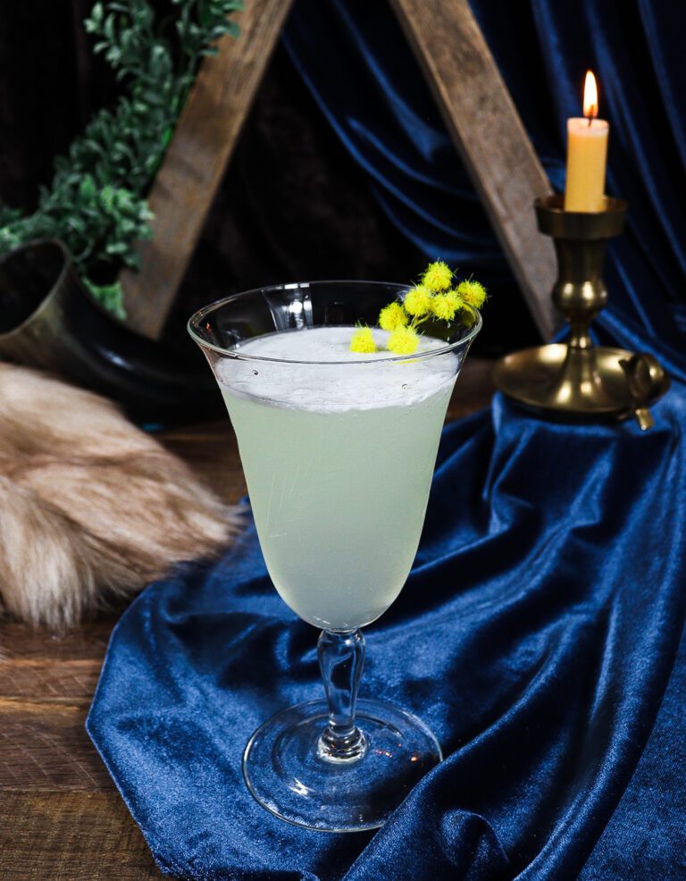 Akvavit Mead Cocktail