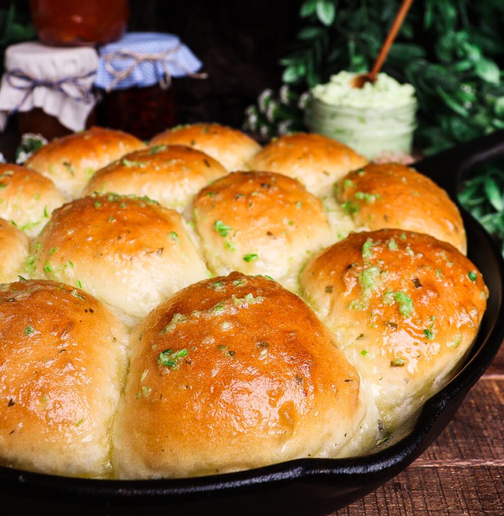 dinner rolls with garlic butter, hobbit recipes