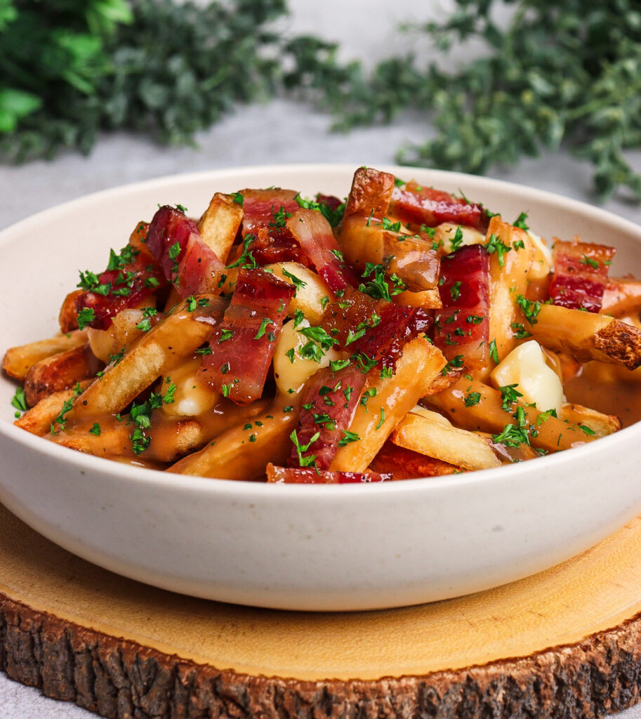 maple candied bacon poutine, poutine recipe