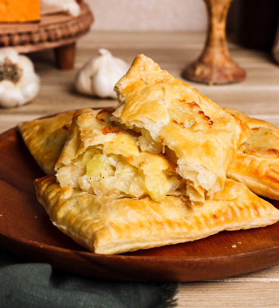 cheese onion and potato pie recipe, cheese and onion pasty