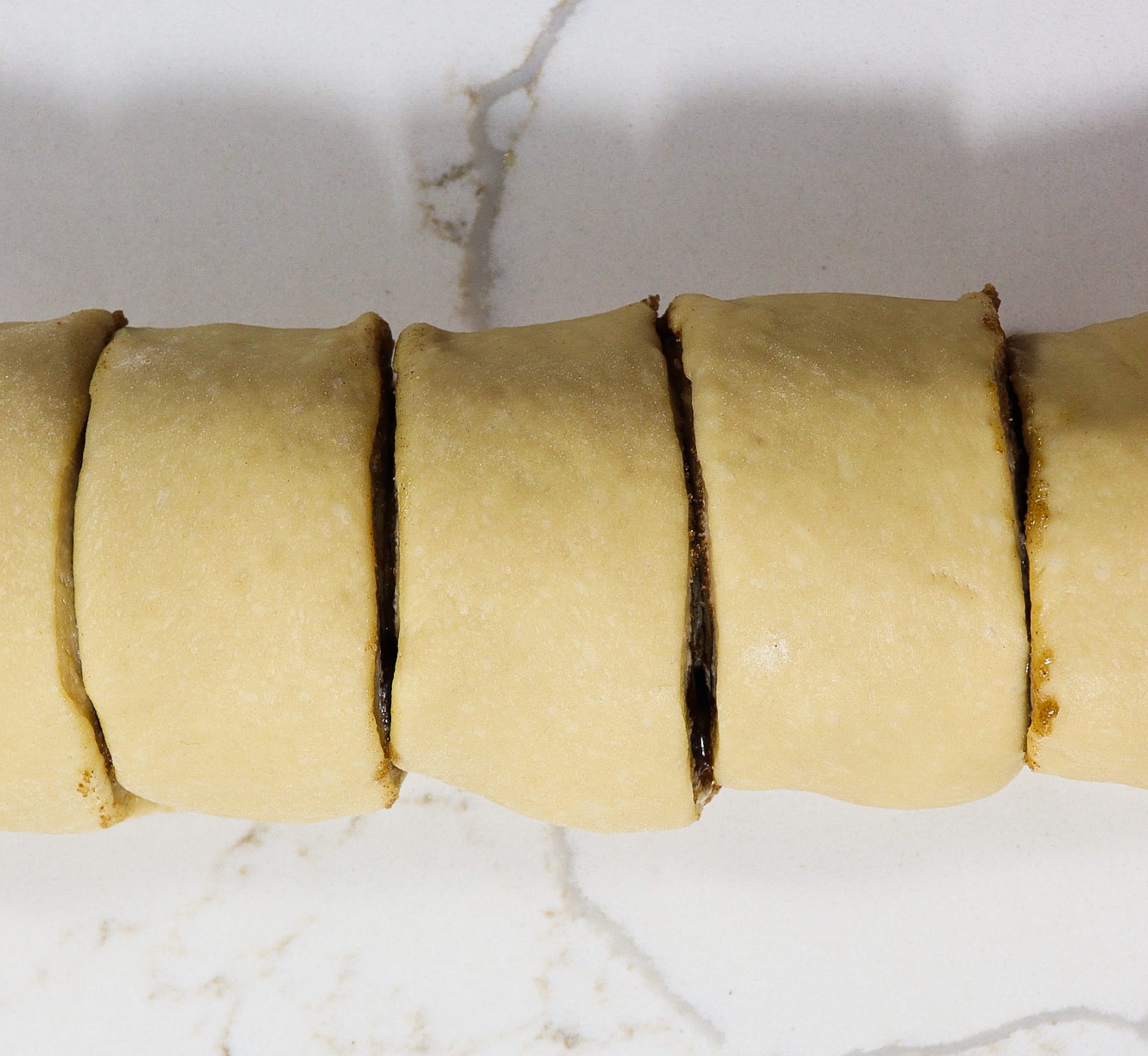 guinness cinnamon rolls, stout cinnamon rolls