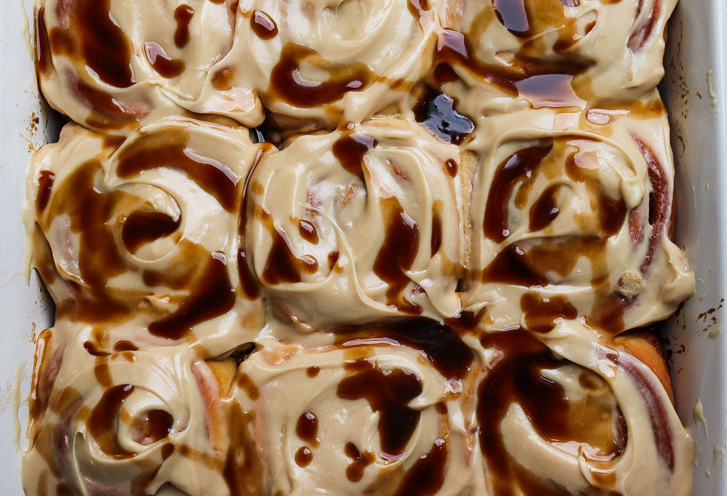 stout cinnamon rolls, guinness caramel cinnamon rolls, st patrick's dessert recipes